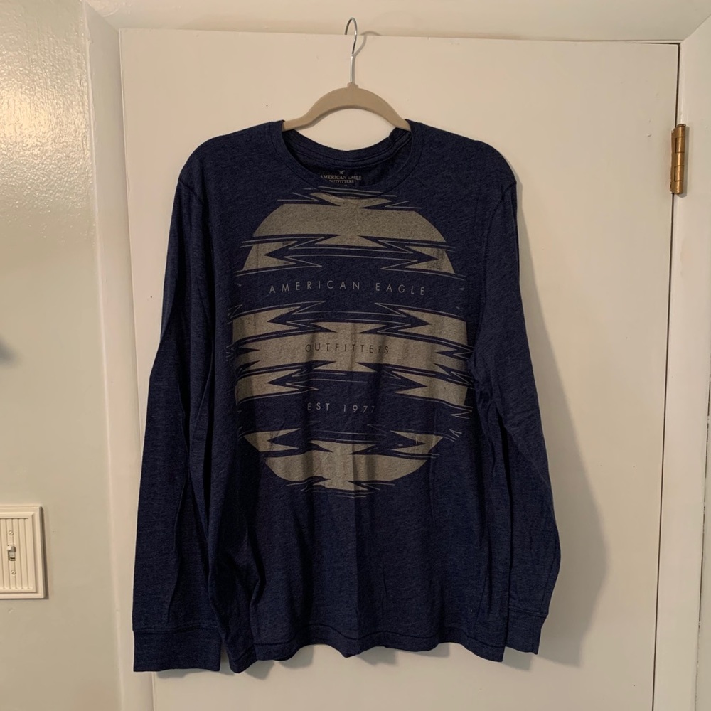 American Eagle Long Sleeve T-shirt